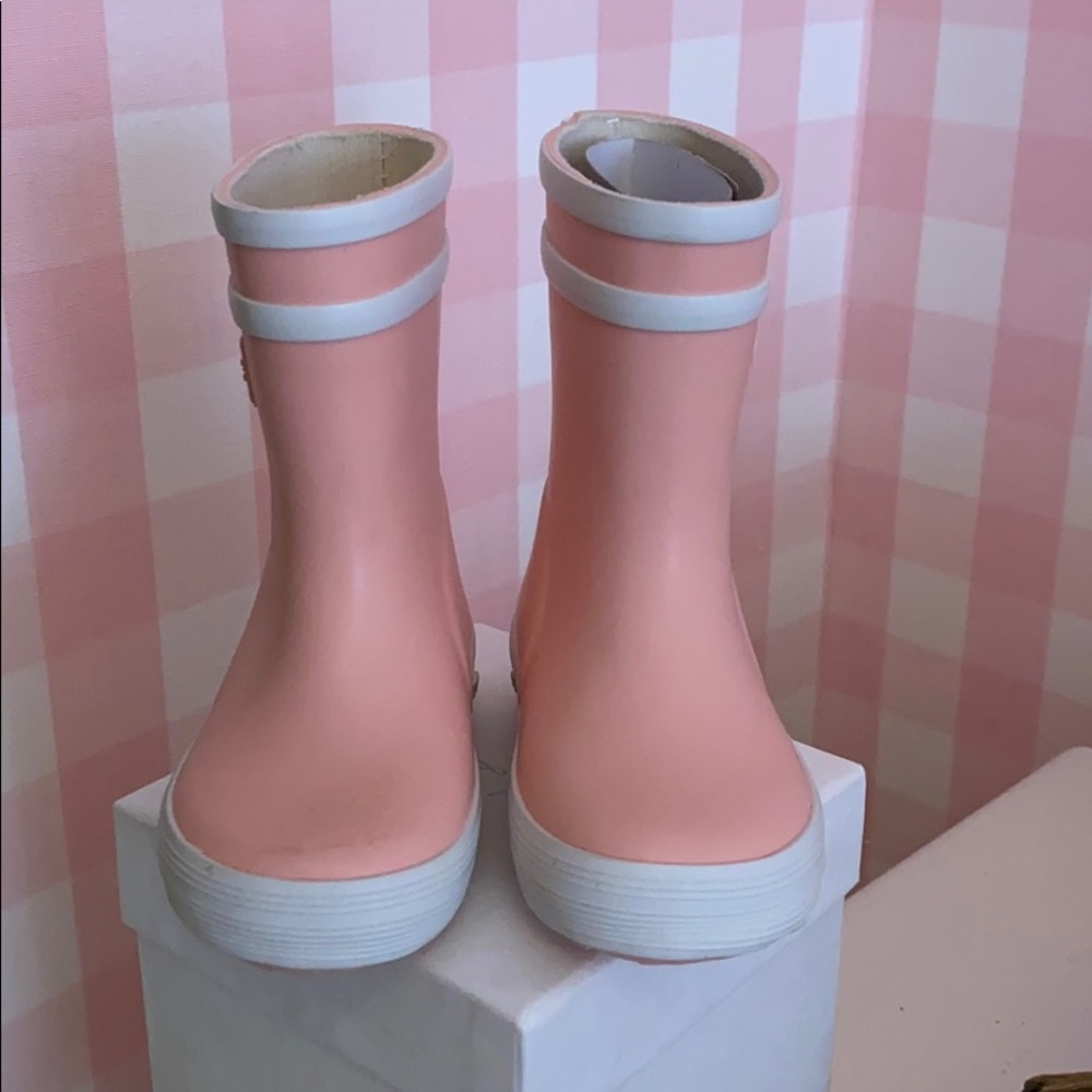 Aigle girls pink rubber rain boots size 20